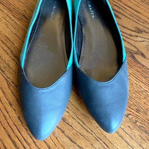 Calvin Klein Suede/Leather Flats - 6